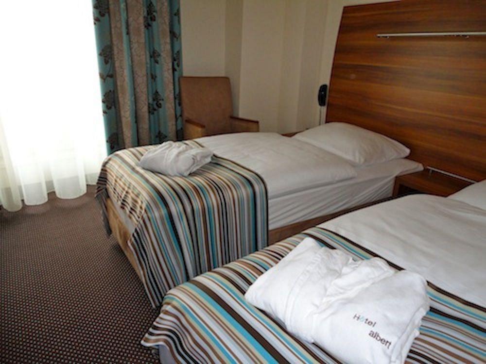 Albert Premier Hotel Bagnoles-de-l'Orne Luaran gambar